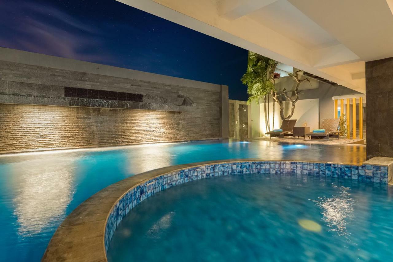 Kyriad Royal Seminyak Eksteriør bilde